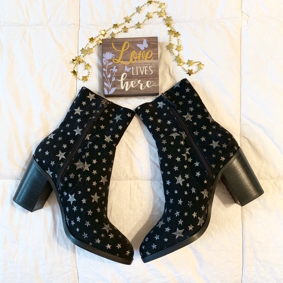 New Steve Madden Star Boots